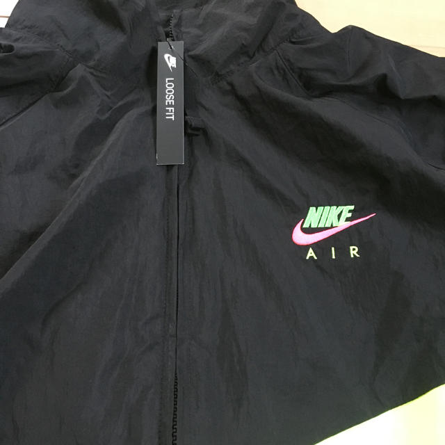 新品NIKEウーブンジャケット