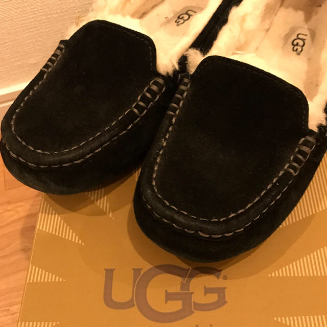 UGG(アグ)のUGG アンスレー　US7 レディースの靴/シューズ(スリッポン/モカシン)の商品写真