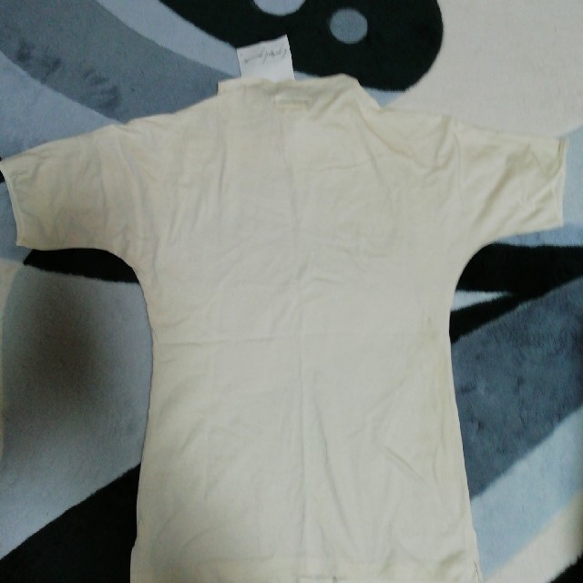 Yohji Yamamoto(ヨウジヤマモト)のＴシャツ　Yohji Yamamoto　未着用 レディースのトップス(Tシャツ(半袖/袖なし))の商品写真