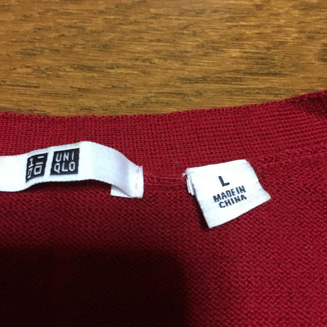 UNIQLO(ユニクロ)のユニクロ ウール100% カーディガン 赤 レディースのトップス(カーディガン)の商品写真