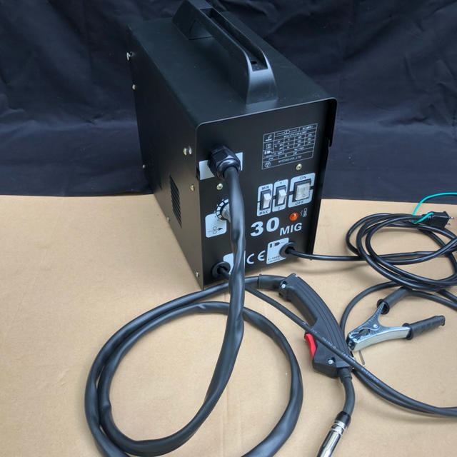 半自動溶接機 MIG130 ノンガス 新品 単相100V 50/60HZ - www