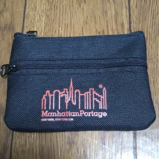 Manhattan Passage(マンハッタンパッセージ)のマンハッタン ポーテージ
Manhattan Portage 名刺入れ 付録
 メンズのファッション小物(コインケース/小銭入れ)の商品写真