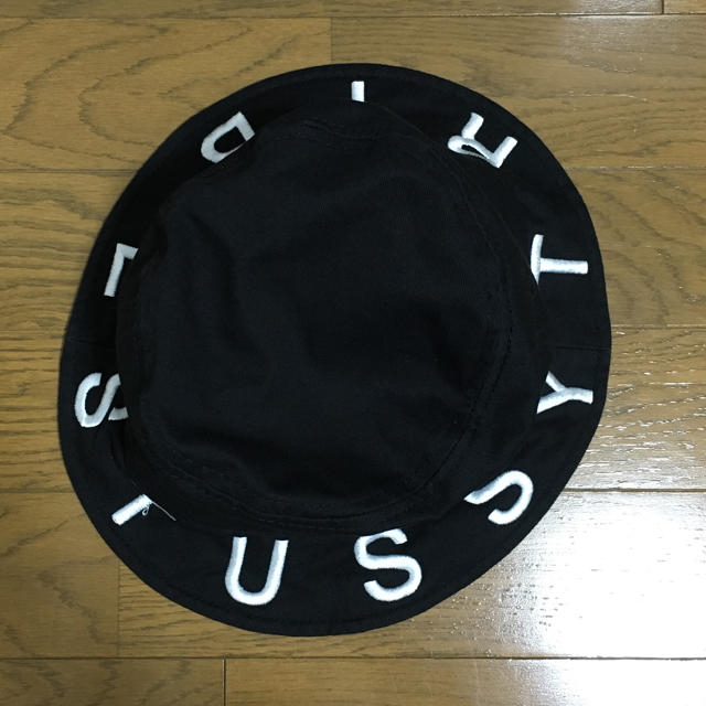 STUSSY(ステューシー)のstussy バケットハット レディースの帽子(ハット)の商品写真