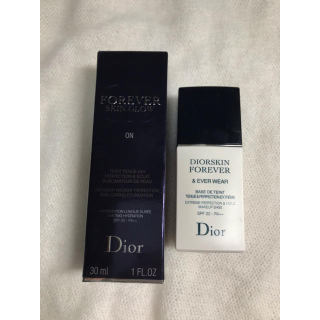 Dior スキンフォーエヴァー＆エヴァー　ベース