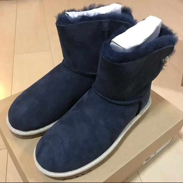 UGG ネイビー　ムートンブーツ　ショートブーツ