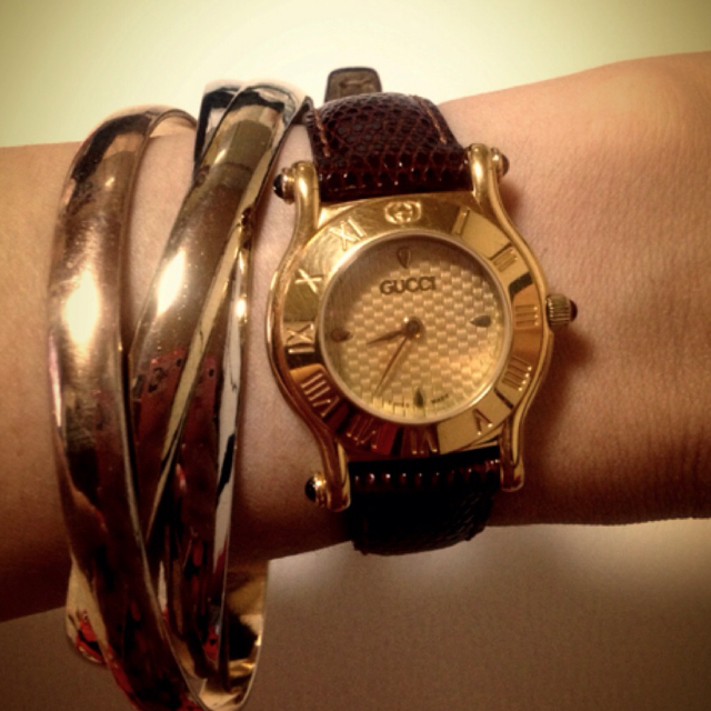 GUCCI ゴールド時計✨ GUCCI ゴールド時計✨