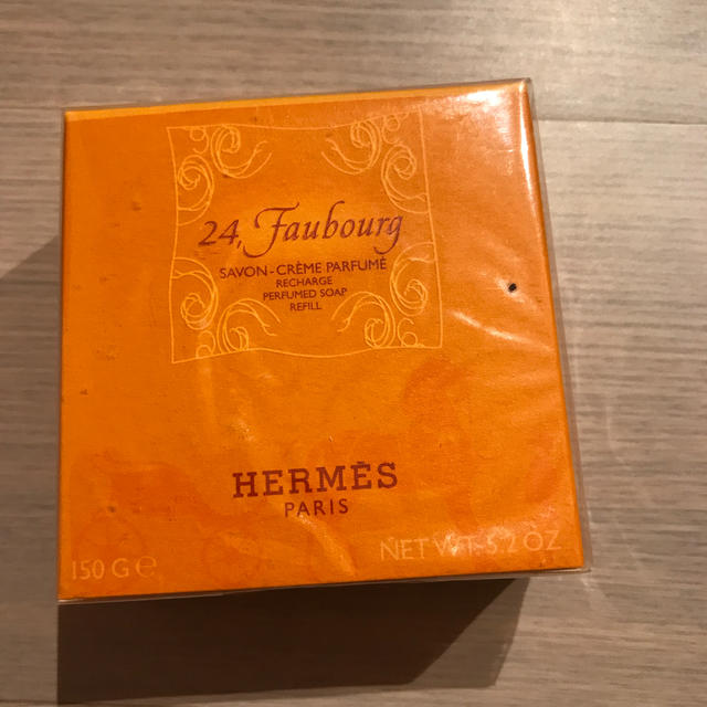 Hermes(エルメス)のてんちゃん様　ご専用　エルメス 24 Faubourg石鹸 コスメ/美容のボディケア(ボディソープ/石鹸)の商品写真