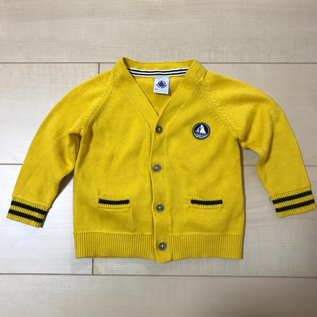 PETIT BATEAU(プチバトー)のPETIT BATEAU 値下げ キッズ/ベビー/マタニティのベビー服(~85cm)(カーディガン/ボレロ)の商品写真