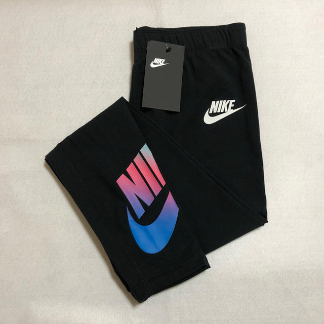 NIKE(ナイキ)のNIKE ナイキ　レギンス　160 タイツ　ジュニア　スパッツ　ガールズ キッズ/ベビー/マタニティのキッズ服女の子用(90cm~)(パンツ/スパッツ)の商品写真