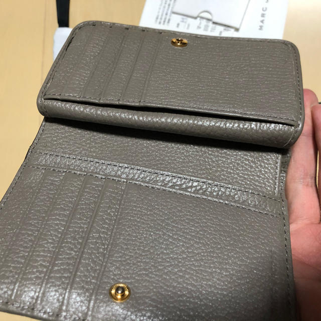 MARC JACOBS(マークジェイコブス)のMARC JACOBS 二つ折り　ミニ財布　美品 レディースのファッション小物(財布)の商品写真