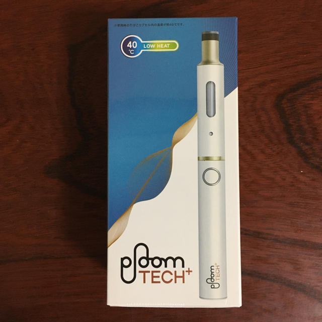 PloomTECH(プルームテック)の【新品・未開封】プルームテックプラス  スターターキット　白 メンズのファッション小物(タバコグッズ)の商品写真