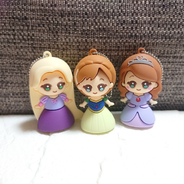 Disney ディズニープリンセス ラバーマスコットキーホルダーの通販 By Yummy S Shop ディズニーならラクマ