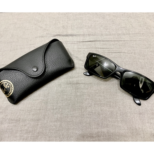 RayBan RB4151