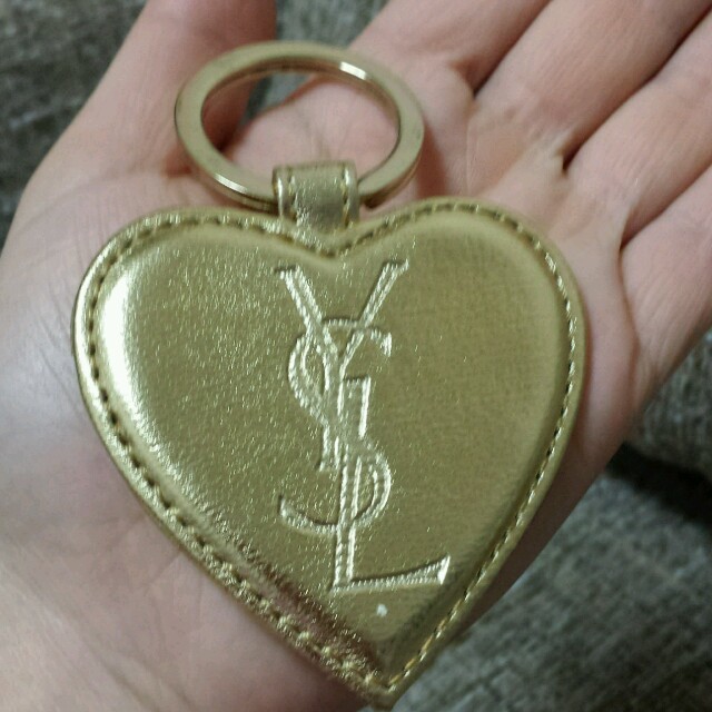 Saint Laurent(サンローラン)のYSL 鏡付キーホルダー レディースのアクセサリー(その他)の商品写真