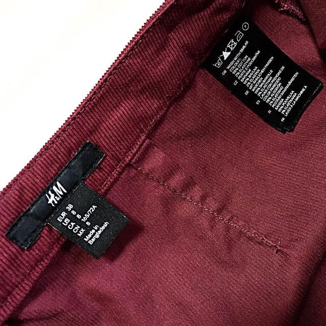 H&M(エイチアンドエム)のH&M コーデュロイ ミニスカート 38 L ボルドー レディースのスカート(ミニスカート)の商品写真