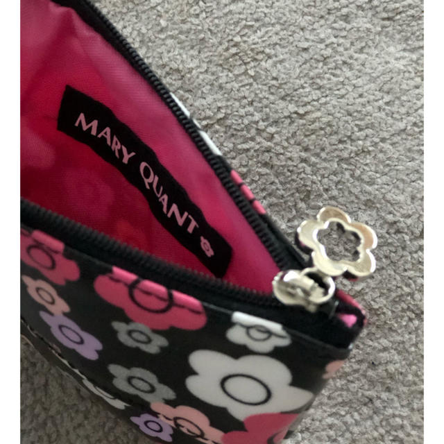 MARY QUANT(マリークワント)のマリークアントのティッシュケース　未使用 レディースのファッション小物(ポーチ)の商品写真