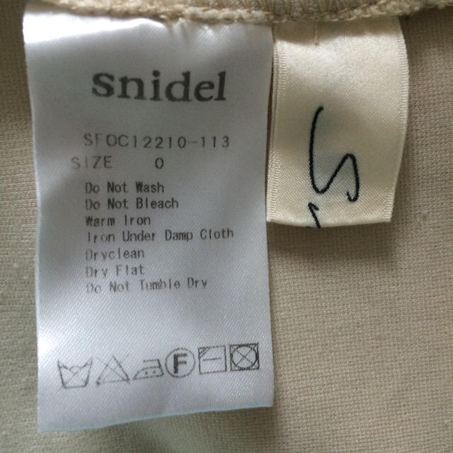 SNIDEL(スナイデル)のsnidel♡バックリボンロンパース レディースのワンピース(ミニワンピース)の商品写真