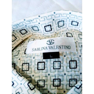 ヴァレンティノ(VALENTINO)のsablina valentino サブリナバレンチノ シャツ 新品未使用！(シャツ)