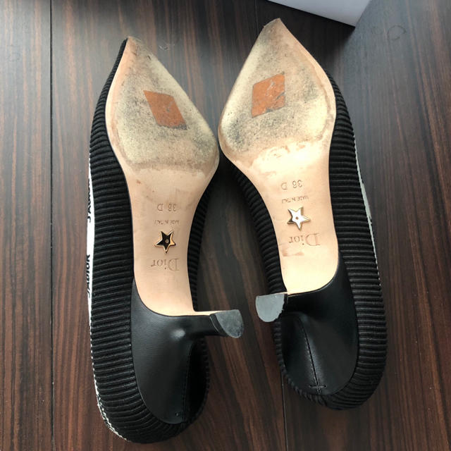 Dior(ディオール)の中古品 dior パンプス レディースの靴/シューズ(ハイヒール/パンプス)の商品写真