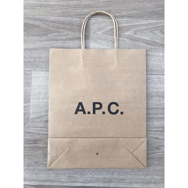 A.P.C(アーペーセー)のA.P.C 紙袋 レディースのバッグ(ショップ袋)の商品写真
