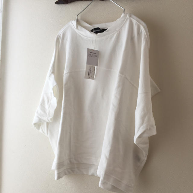 mercibeaucoup(メルシーボークー)の新品 メルシーボークー トレーナー カットソー Tシャツ 白 レディースのトップス(Tシャツ(半袖/袖なし))の商品写真