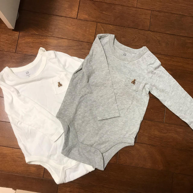 babyGAP(ベビーギャップ)のbaby gap 80 ロンパース キッズ/ベビー/マタニティのベビー服(~85cm)(ロンパース)の商品写真