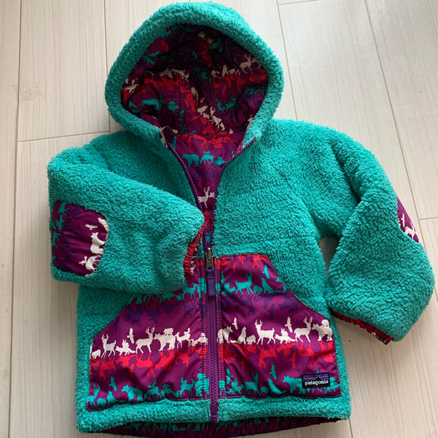 patagonia(パタゴニア)のあさこ様　patagonia リバーシブルアウター キッズ/ベビー/マタニティのキッズ服女の子用(90cm~)(ジャケット/上着)の商品写真