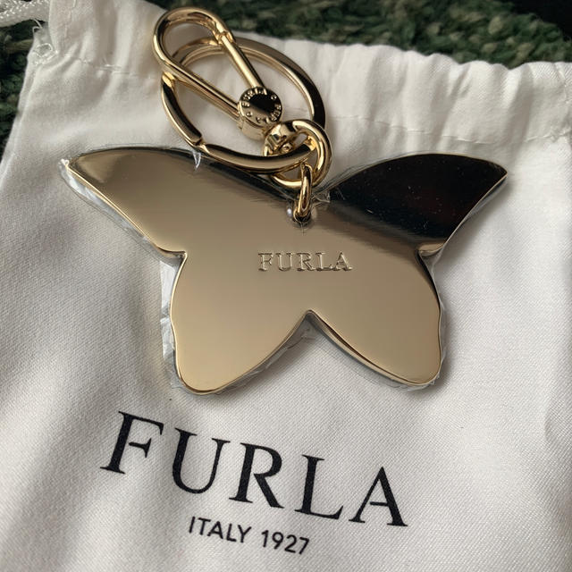 Furla - 新品未使用品 FURULA 蝶 チャーム キーリングの通販 by みき