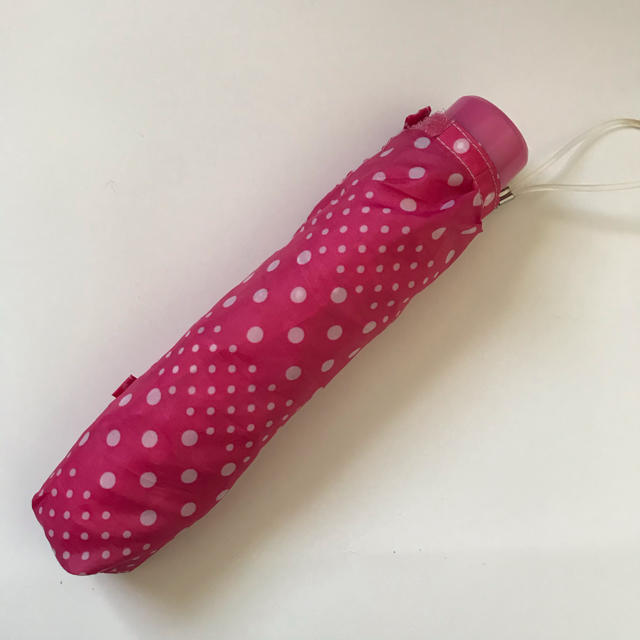 折りたたみ傘　ピンク　ドット レディースのファッション小物(傘)の商品写真