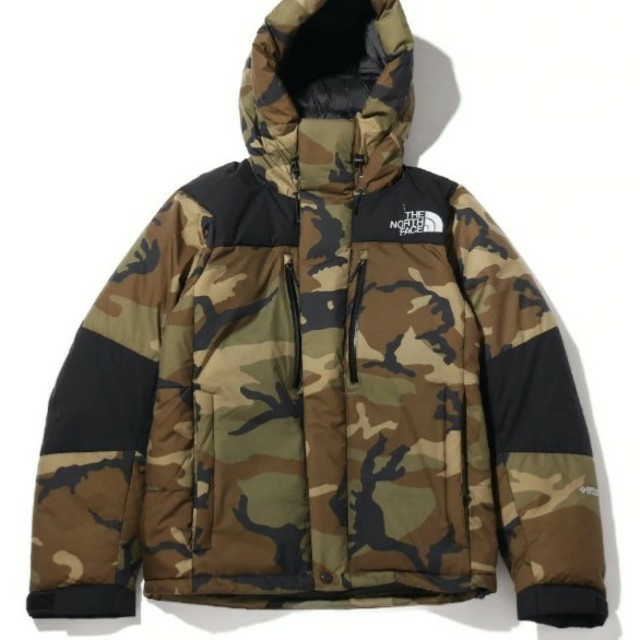 THE NORTH FACE(ザノースフェイス)のノースフェイス バルトロライトジャケット ウッドランドカモ カモフラ 新品 xs メンズのジャケット/アウター(ダウンジャケット)の商品写真