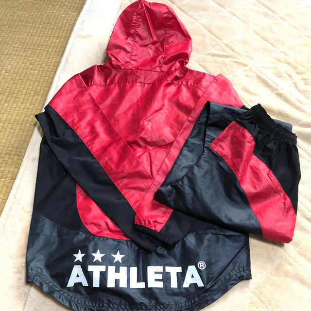 ATHLETA(アスレタ)の期間限定値下げ！アスレタ ピステ上下セット 150サイズ スポーツ/アウトドアのサッカー/フットサル(ウェア)の商品写真