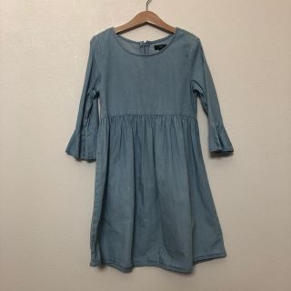 ギャップキッズ(GAP Kids)のGAP Kids デニムワンピース　130 美品(ワンピース)