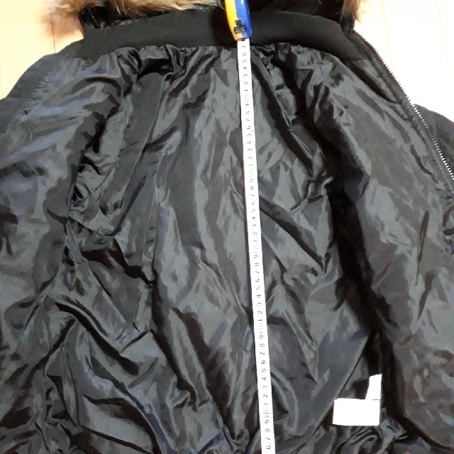 BeBe(ベベ)のキルトジャンパー キッズ/ベビー/マタニティのキッズ服女の子用(90cm~)(ジャケット/上着)の商品写真