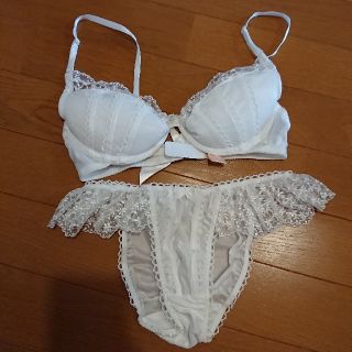 ラヴィジュール(Ravijour)のチコ様専用★Ravijour★未使用★ブラ＆ショーツセット★D65~70(ブラ&ショーツセット)