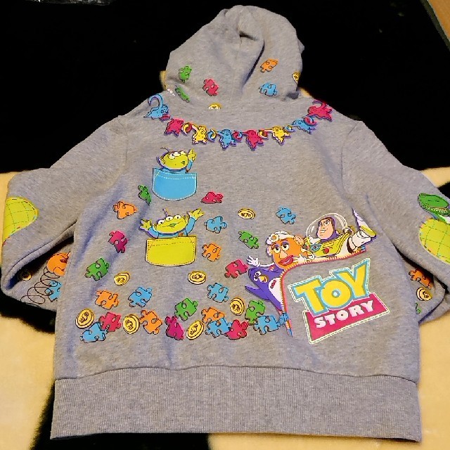 Disney(ディズニー)の【KIDS】120cm パーカー キッズ/ベビー/マタニティのキッズ服男の子用(90cm~)(ジャケット/上着)の商品写真