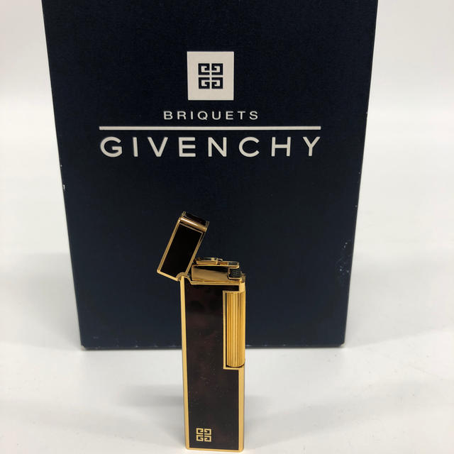 GIVENCHY　ライター　ジバンシータバコグッズ