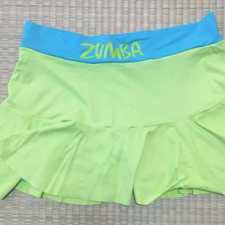 ズンバ(Zumba)の値下げ！　ZUMBA®︎  スコート ライムグリーン S(その他)