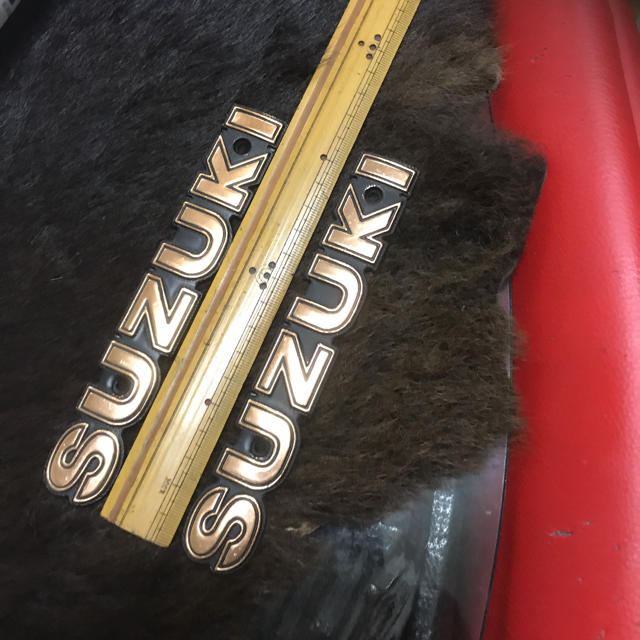 スズキ スズキ Suzuki エンブレム アルミ製 ゴールド系 旧車 族車の通販 By せいやん S Shop スズキならラクマ スズキ スズキ Suzuki エンブレム アルミ製 ゴールド系 旧車 族車の通販 By せいやん S Shop スズキならラクマ