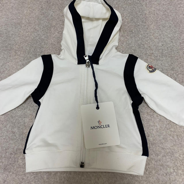 MONCLER(モンクレール)のMONCLER モンクレール パーカー ベビー キッズ/ベビー/マタニティのベビー服(~85cm)(トレーナー)の商品写真