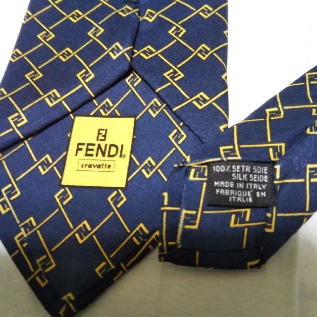 FENDI(フェンディ)のかず様専用。フエディネクタイ メンズのファッション小物(ネクタイ)の商品写真