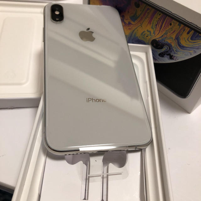 iPhoneXS