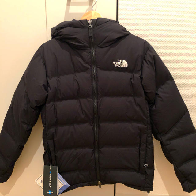 THE NORTH FACE(ザノースフェイス)のノースフェイスビレイヤパーカ＊即完売＊バルトロライトジャケットと同じく人気商品 レディースのジャケット/アウター(ダウンジャケット)の商品写真