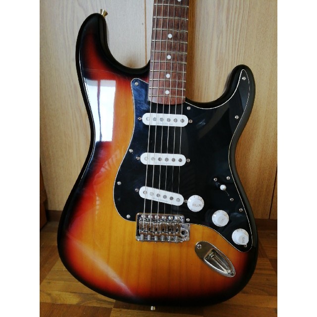 squier vintage modified '60 stratocaster