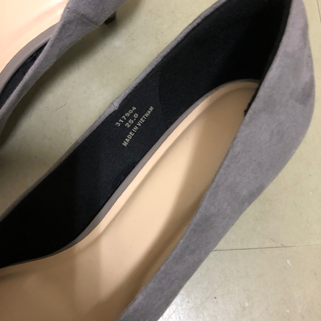 GU(ジーユー)のGU マシュマロパンプス ❤️ 値下げ レディースの靴/シューズ(ハイヒール/パンプス)の商品写真