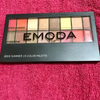 エモダ(EMODA)のEMODA × JELLY ★コスメパレット★新品未使用品(コフレ/メイクアップセット)