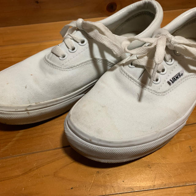 VANS(ヴァンズ)のVANS ERA レディースの靴/シューズ(スニーカー)の商品写真