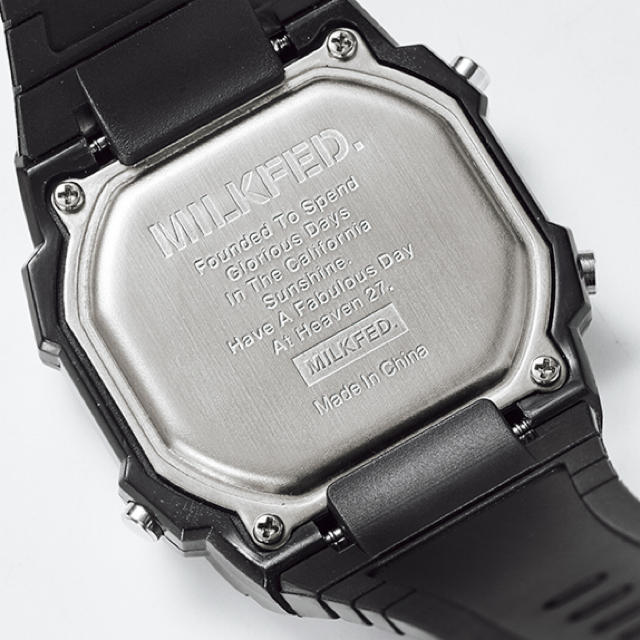 MILKFED.(ミルクフェド)の限定値下げ＊ミルクフェド デジタルウォッチ 腕時計 レディースのファッション小物(腕時計)の商品写真