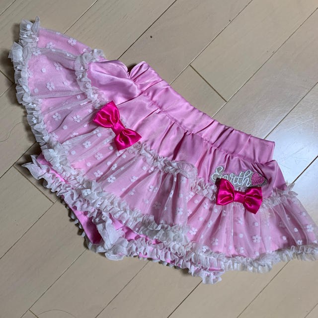 EARTHMAGIC(アースマジック)のアースマジック  フリルチュールリボンスカパン キッズ/ベビー/マタニティのキッズ服女の子用(90cm~)(スカート)の商品写真