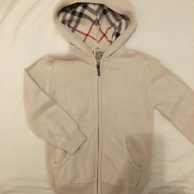 BURBERRY(バーバリー)のバーバリー 4y パーカー  キッズ/ベビー/マタニティのキッズ服女の子用(90cm~)(ジャケット/上着)の商品写真