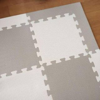 アカチャンホンポ - フロアマット! 7.5畳分!お買い得品!の通販 by